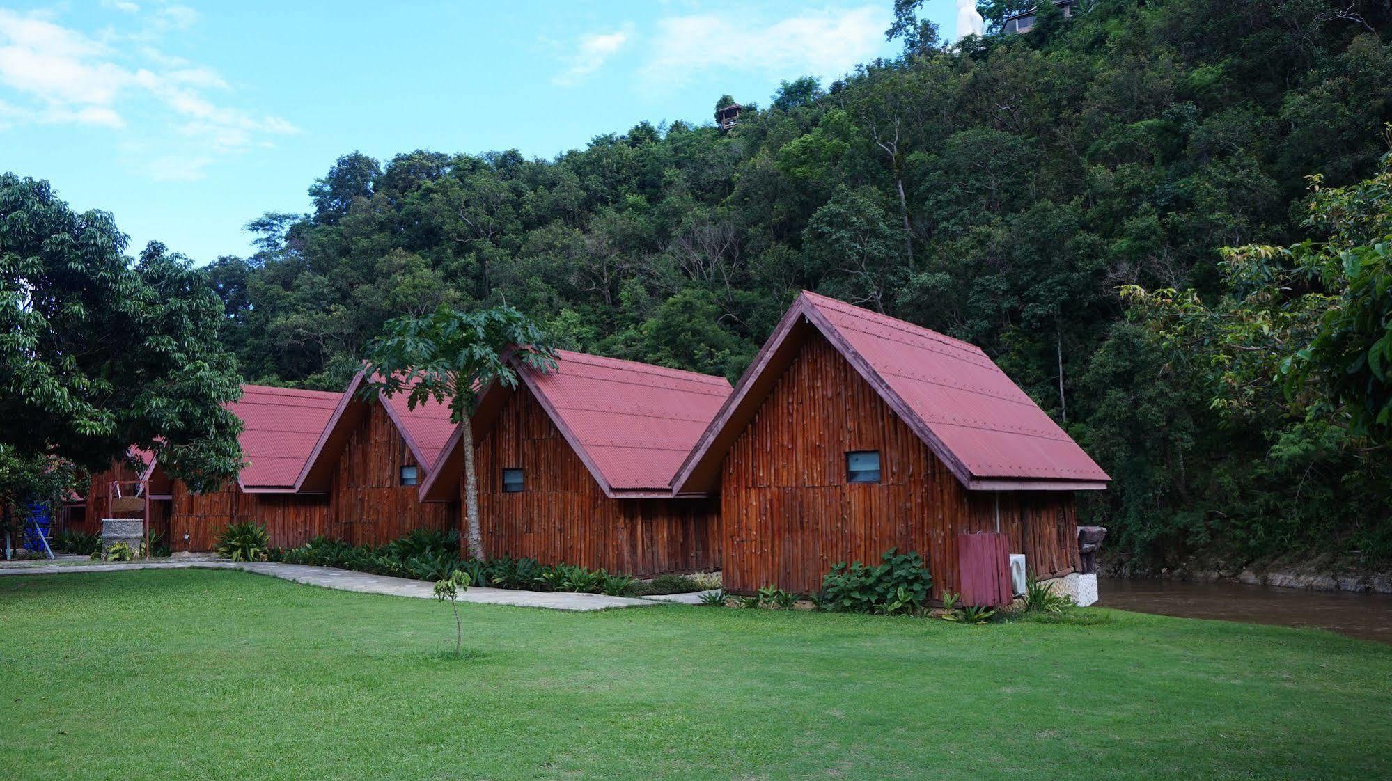 Khun Mai Baan Suan Resort Mae Ai Екстериор снимка